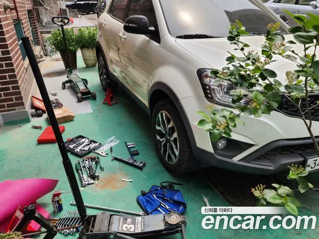 KG_Mobility_Ssangyong KORANDO 2015 thumb 10