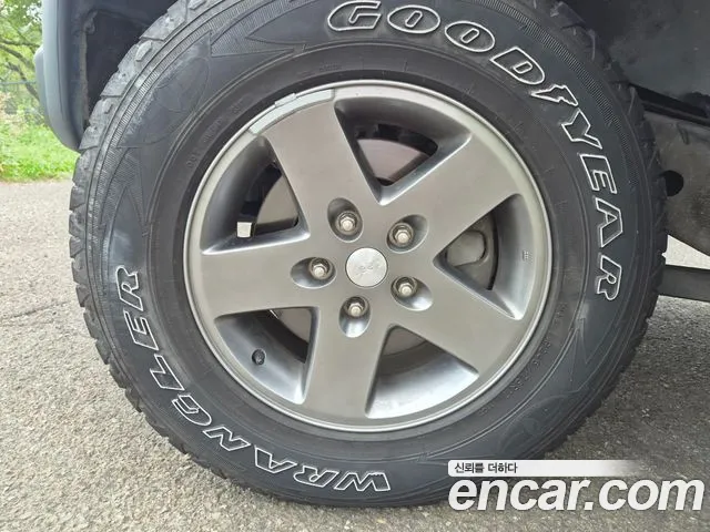 Jeep Wrangler 2010 thumb 9