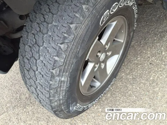 Jeep Wrangler 2010 thumb 10