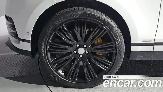 Land Rover Range Rover Velar 2018 thumb 5