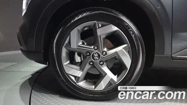 Hyundai Venue 2021 thumb 4