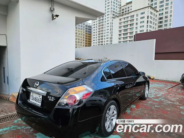 Nissan Altima 2010 thumb 4