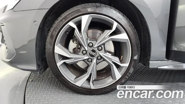 Audi A3 2023 thumb 5