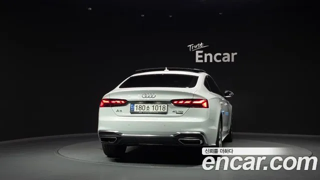 Audi A5 2020 thumb 4