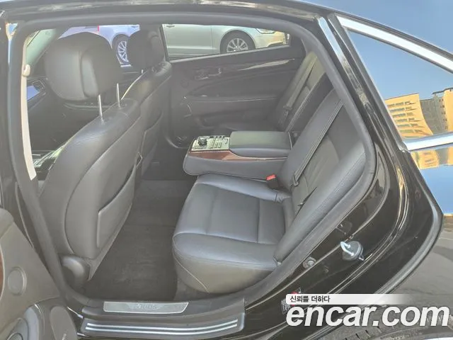 Hyundai Equus 2013 thumb 12