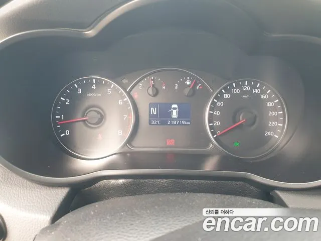 Kia Carens 2014 thumb 8