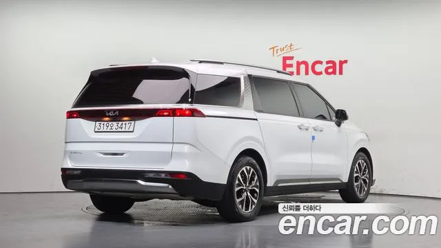 Kia Carnival 2022 thumb 2