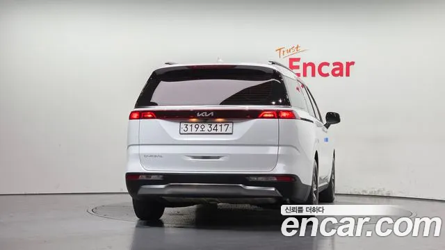 Kia Carnival 2022 thumb 4