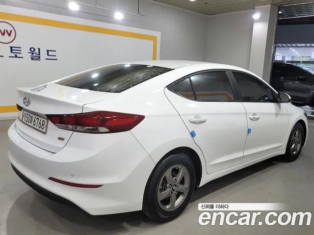 Hyundai Avante 2016 thumb 4