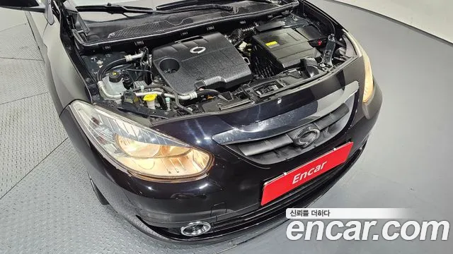 Renault Fluence 2010 thumb 6