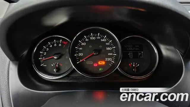 Renault Fluence 2010 thumb 8