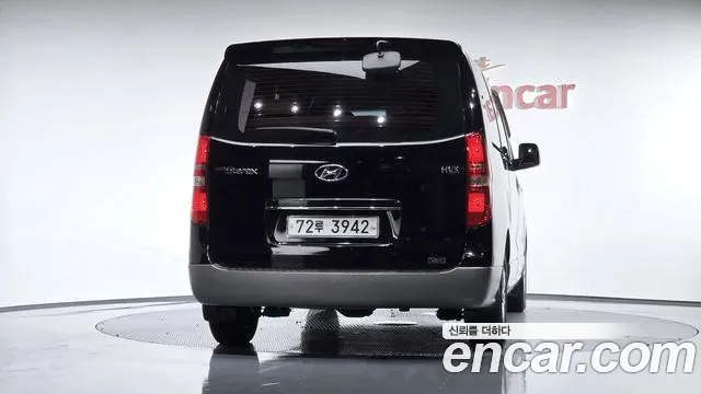 Hyundai Starex 2011 thumb 3