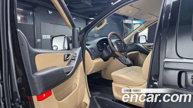 Hyundai Starex 2011 thumb 9