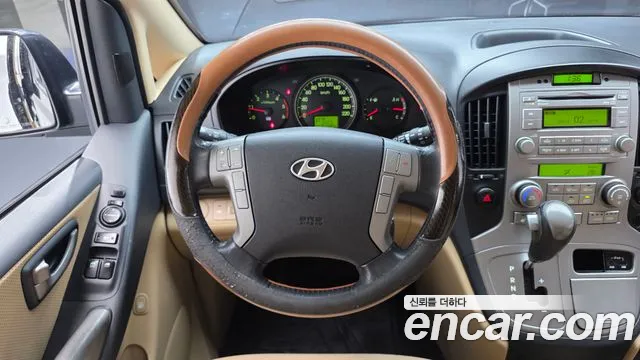 Hyundai Starex 2011 thumb 12