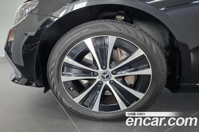 Mercedes-Benz E-Класс 2021 thumb 5