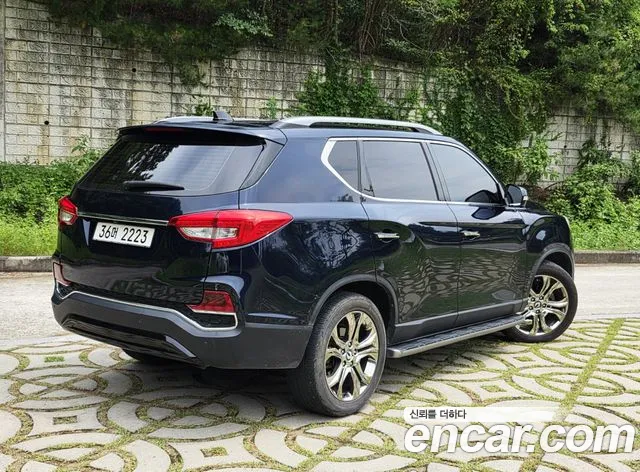 KG_Mobility_Ssangyong Rexton 2018 thumb 3