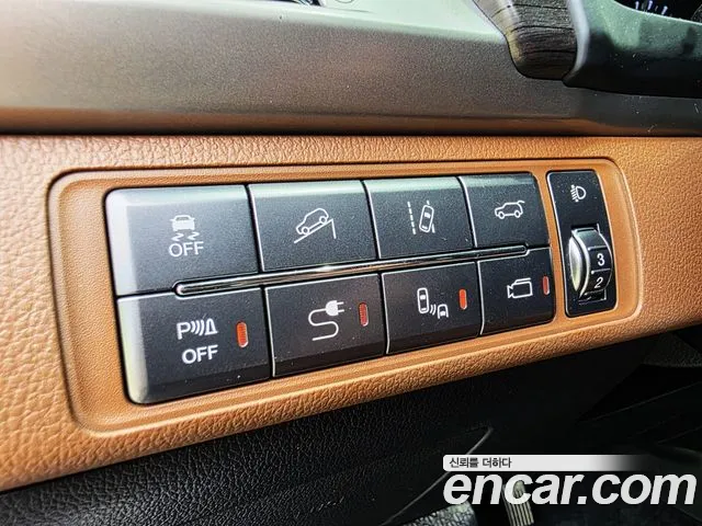 KG_Mobility_Ssangyong Rexton 2018 thumb 7
