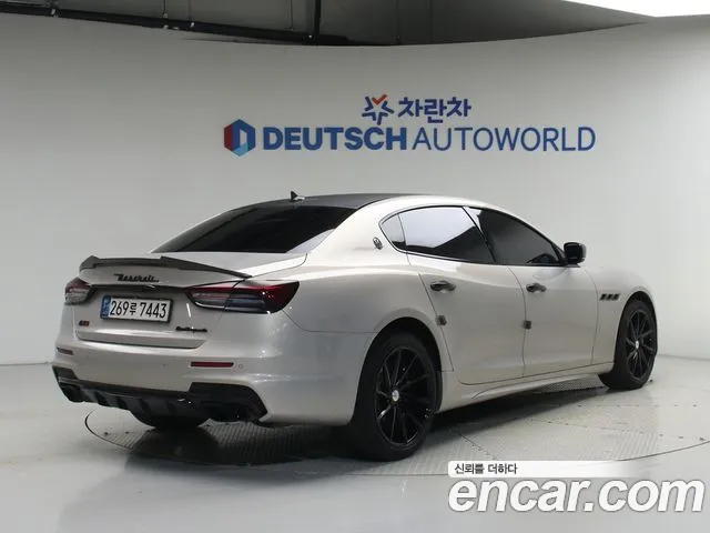 Maserati Quattroporte 2015 thumb 3