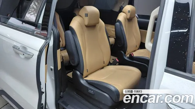 Kia Carnival 2022 thumb 11