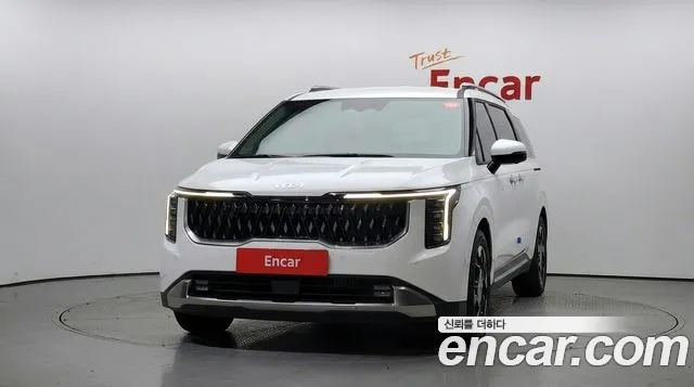 Kia Carnival 2024 thumb 3