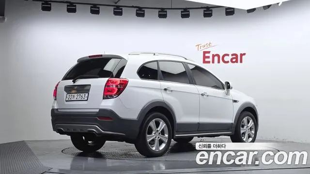 Chevrolet Captiva 2015 thumb 2