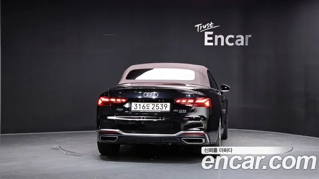 Audi A5 2021 thumb 4