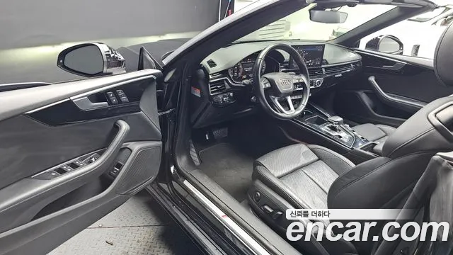 Audi A5 2021 thumb 10
