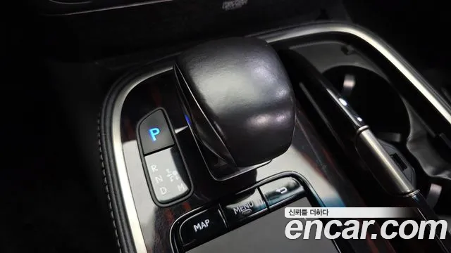 Lexus LS 2018 thumb 9