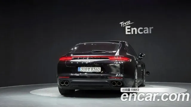 Porsche Panamera 2019 thumb 4