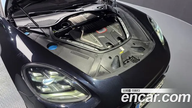 Porsche Panamera 2019 thumb 6