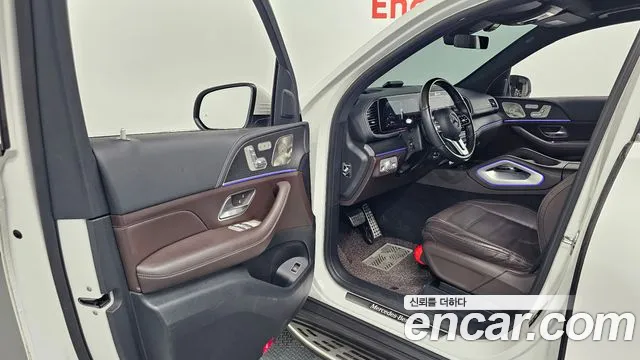 Mercedes-Benz GLS 2022 thumb 9