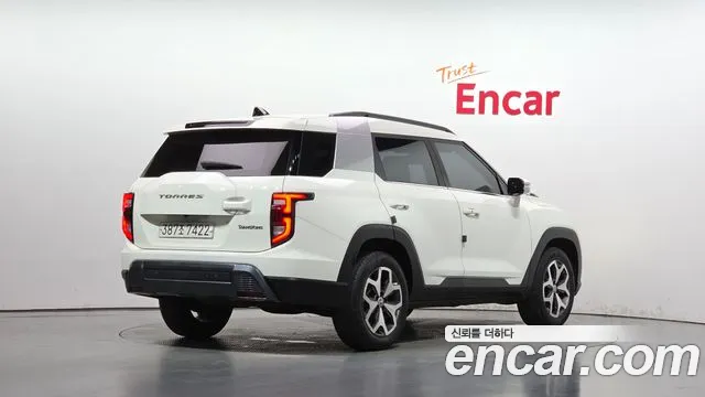 KG_Mobility_Ssangyong Torres 2022 thumb 2