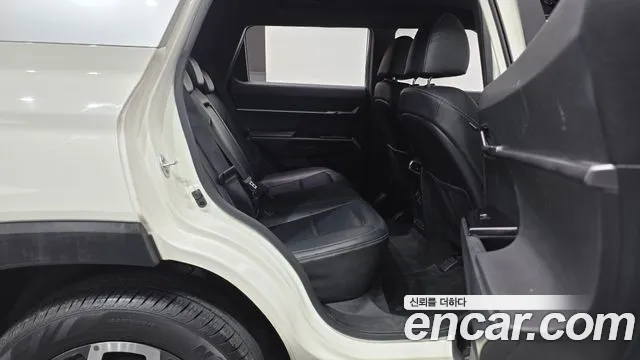 KG_Mobility_Ssangyong Torres 2022 thumb 11