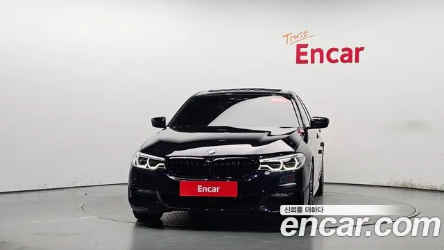 BMW 5 серии 2020 thumb 2