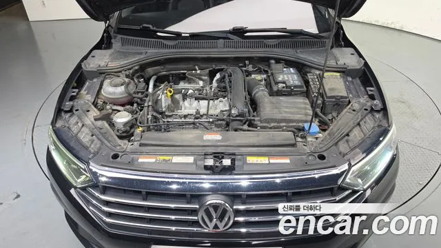 Volkswagen Jetta 2021 thumb 6