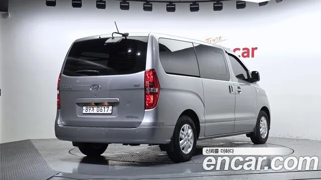 Hyundai Starex 2018 thumb 2