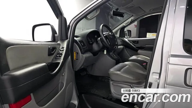 Hyundai Starex 2018 thumb 10