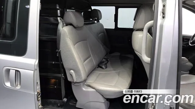 Hyundai Starex 2018 thumb 12