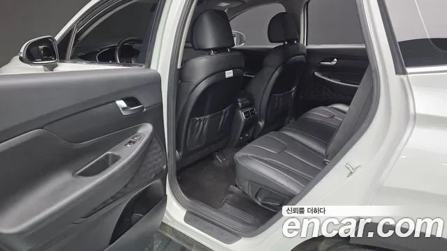 Hyundai Santa Fe 2022 thumb 12