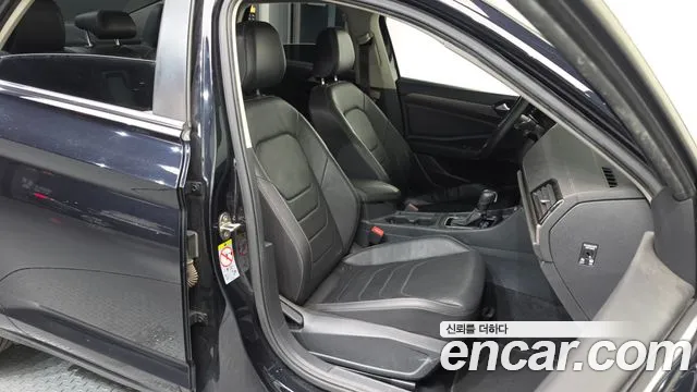 Volkswagen Jetta 2021 thumb 12
