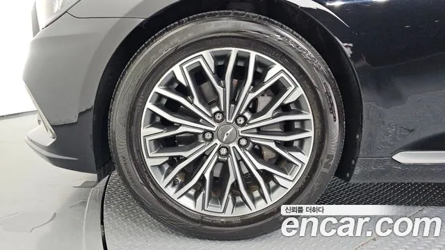 Genesis G80 2016 thumb 5