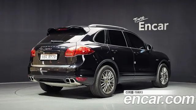 Porsche Cayenne 2014 thumb 2