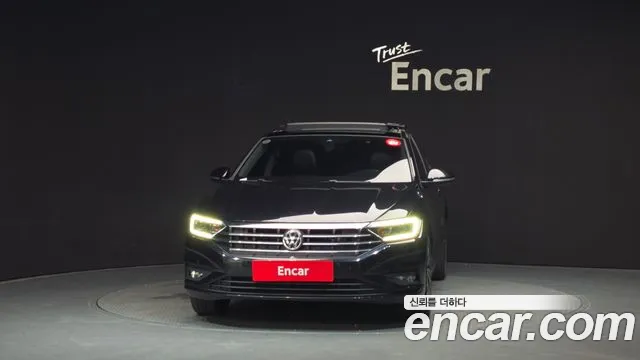 Volkswagen Jetta 2021 thumb 3