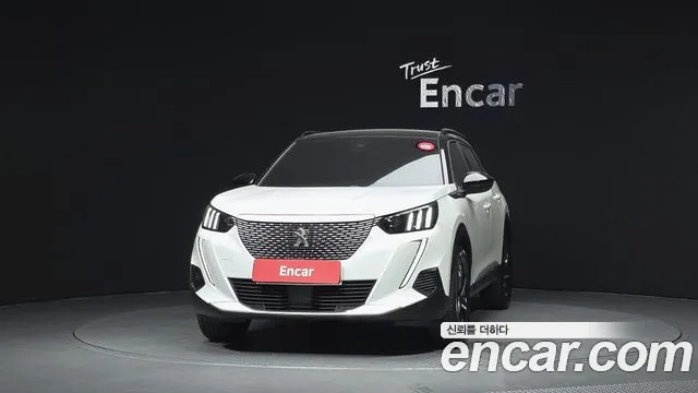 Peugeot 2008 2023 thumb 3
