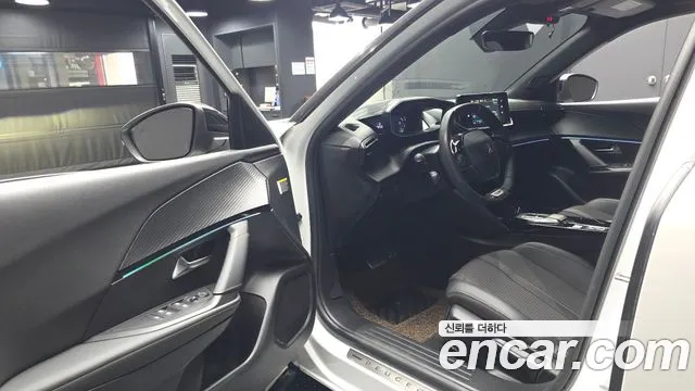 Peugeot 2008 2023 thumb 10
