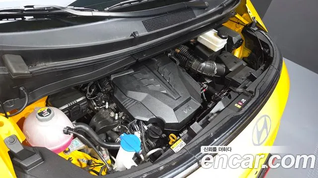 Hyundai Staria 2025 thumb 6