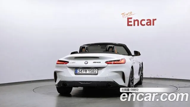 BMW Z4 2020 thumb 4