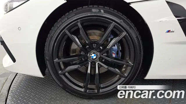BMW Z4 2020 thumb 5