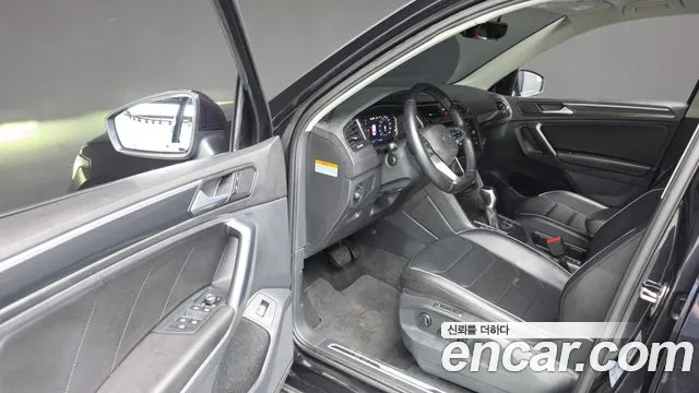 Volkswagen Tiguan 2021 thumb 10