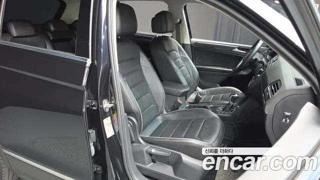 Volkswagen Tiguan 2021 thumb 12